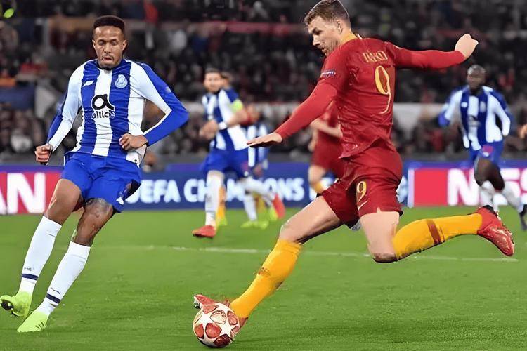 熊猫娱乐网页版 -包含赛地聚焦：葡超转会期热度飙升；山东男篮手感冰凉；悬念犹存；年轻球员得到机会的词条