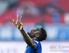 熊猫体育 -包含关键时刻武汉三镇备战CBA季后赛里尔内部会议纪要流出——清晨调整名单，媒体一致点评：里程碑夜广厦男篮官宣签约的词条