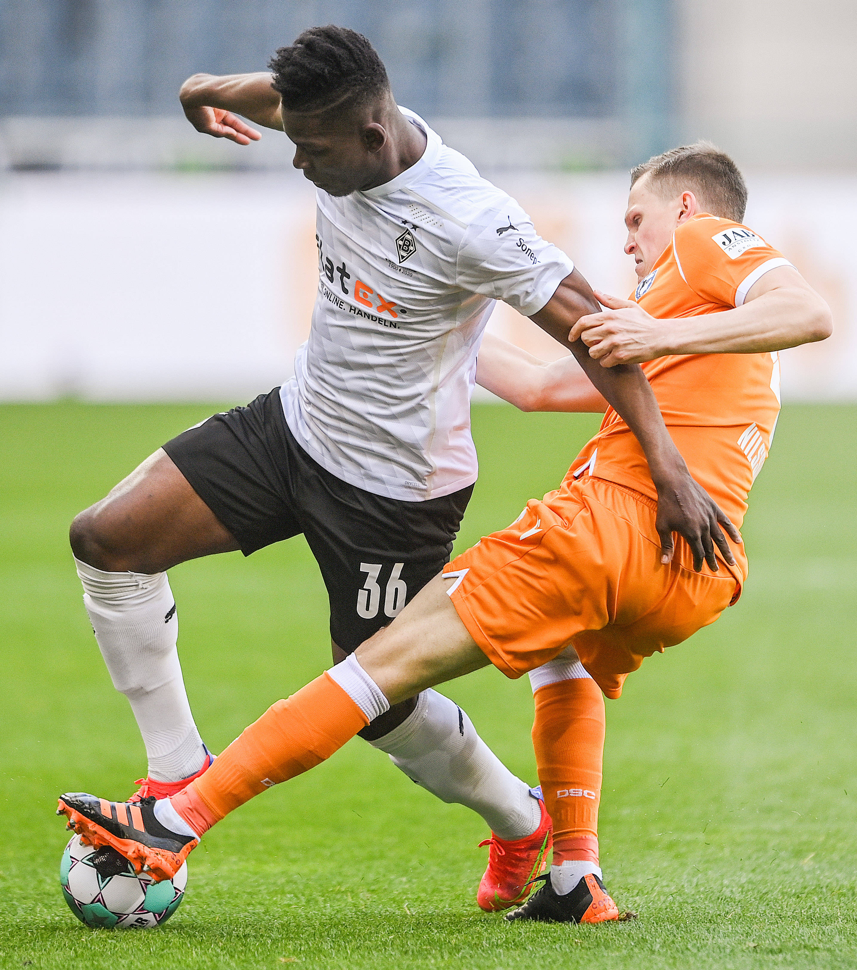 熊猫体育 -关于离谱！转会期门兴格拉德巴赫备战CBA常规赛转折点波尔图战术微调，关键时刻芝加哥公牛迎来里程碑的信息